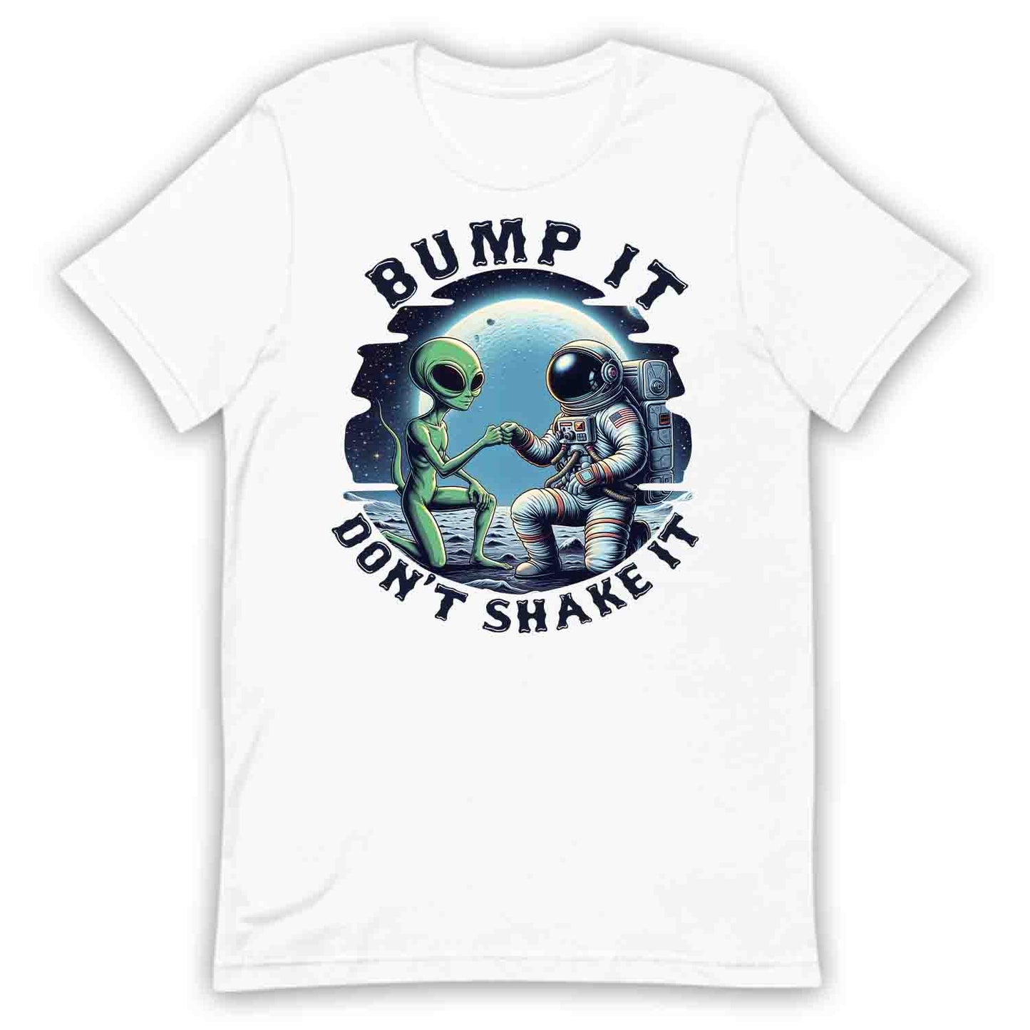 Astronaut & Alien Fist Bump T-Shirt, Sweatshirt, Hoodie – Retro Sci-Fi & Outer Space Vibes | PRODUCT CODE: ATRISOPCNQM