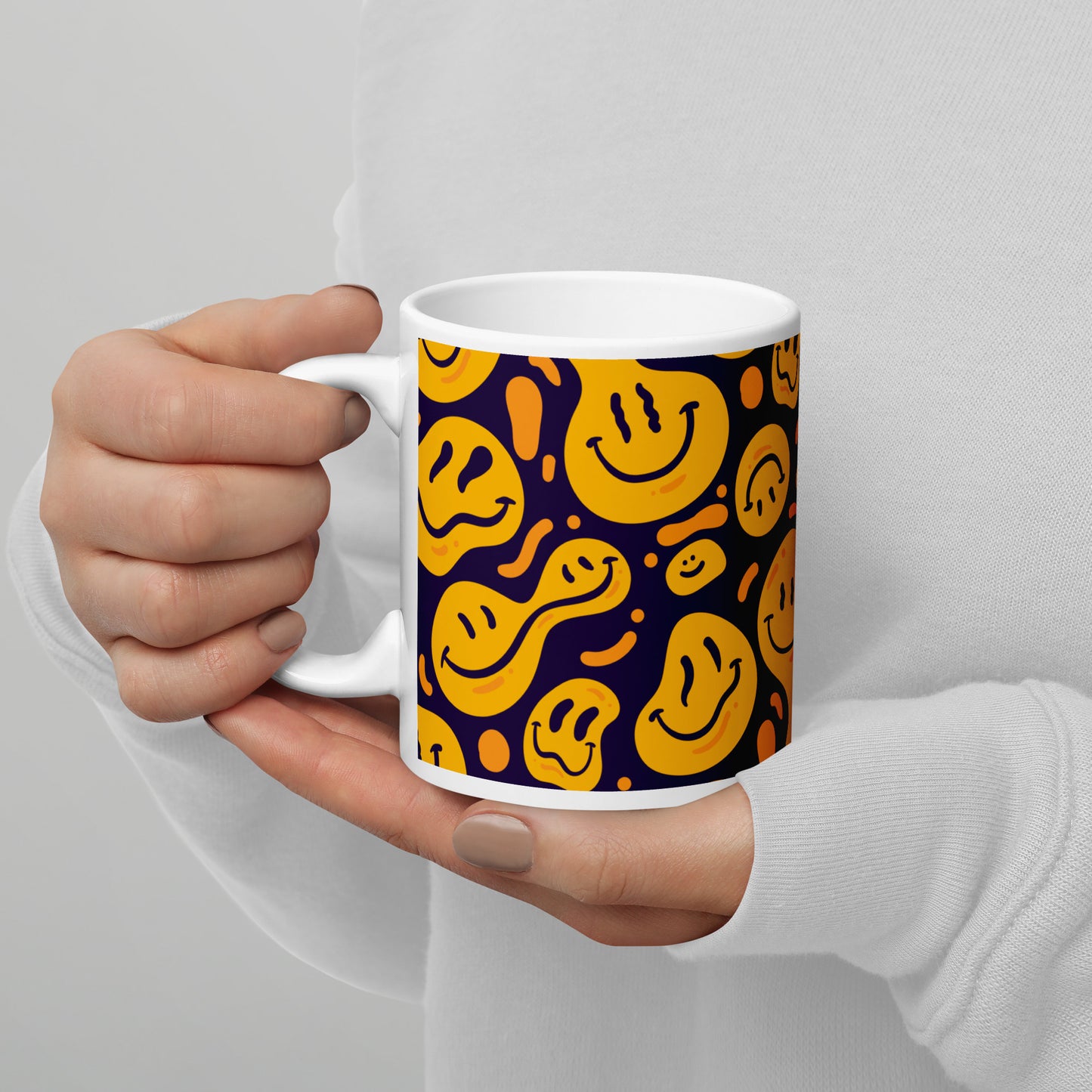 Distorted Smile Emoticon Pattern White glossy mug