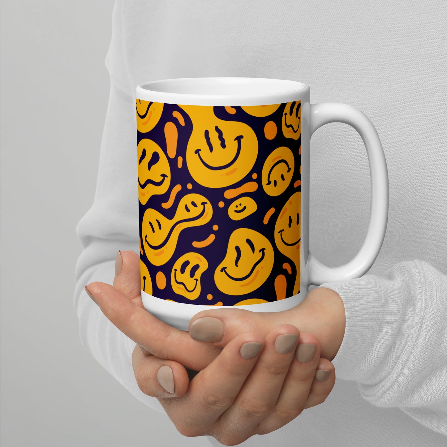Distorted Smile Emoticon Pattern White glossy mug