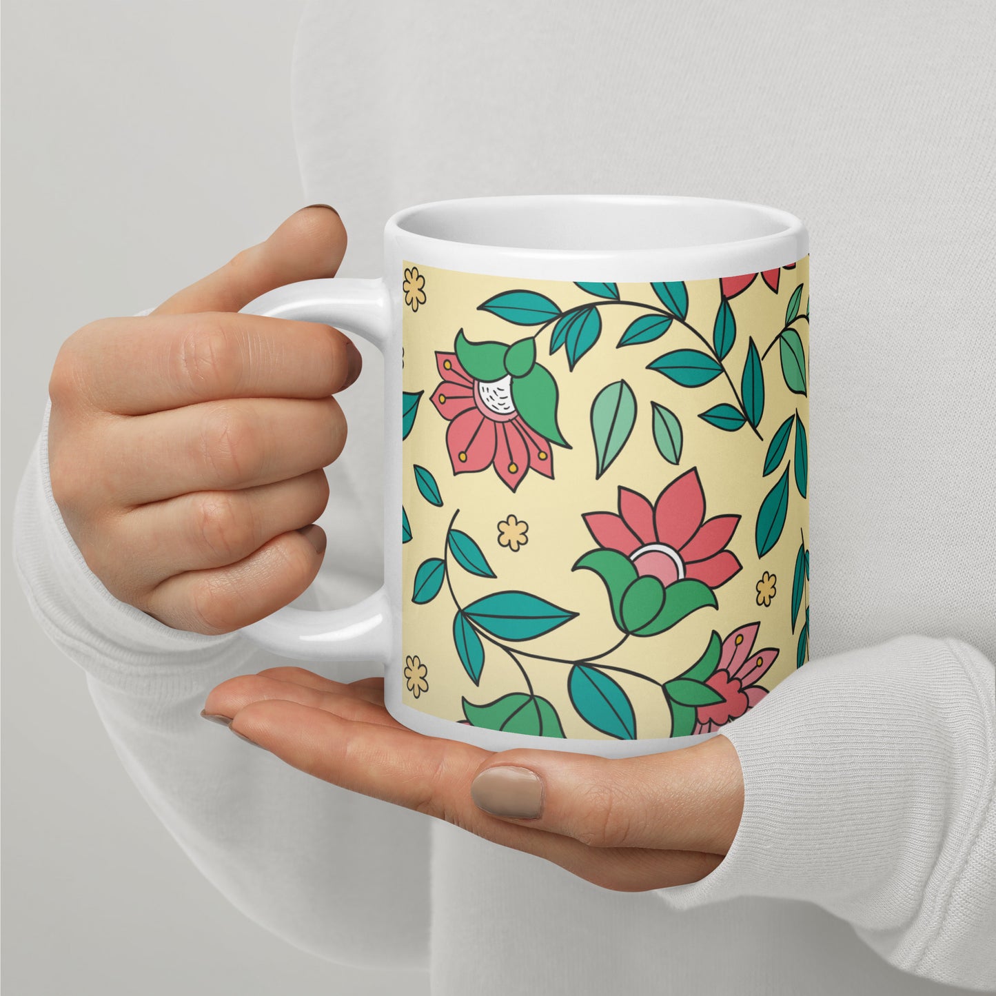 Elegant Flower And Leaves Decorative Pattern White Glossy Mug